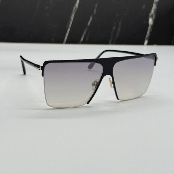 NEW TOM FORD SOFI TF840 01C SUNGLASSES WOMEN SQUARE BLACK EYEWEAR FT0840/S - Picture 7 of 13